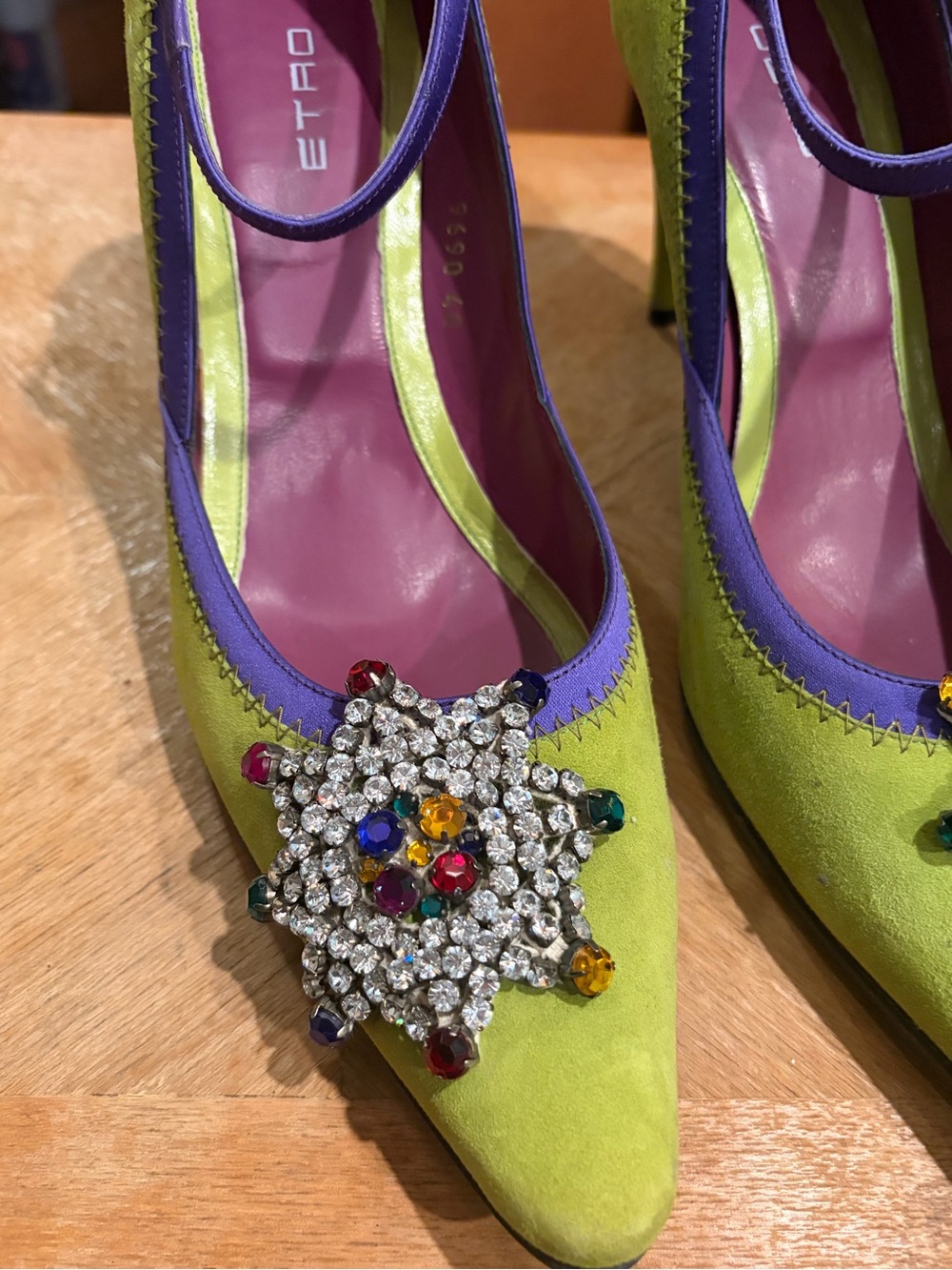 Etro Lime Green and Purple Suede Pointed Mary Jane Pumps with Jeweled Brooch - Picture 2 of 16